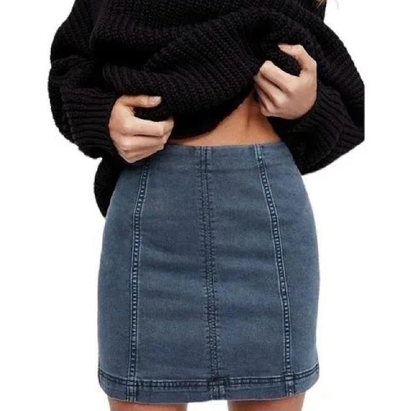 Free People Dresses & Skirts - Free People Westminster Blue Denim Mini Skirt Size 4